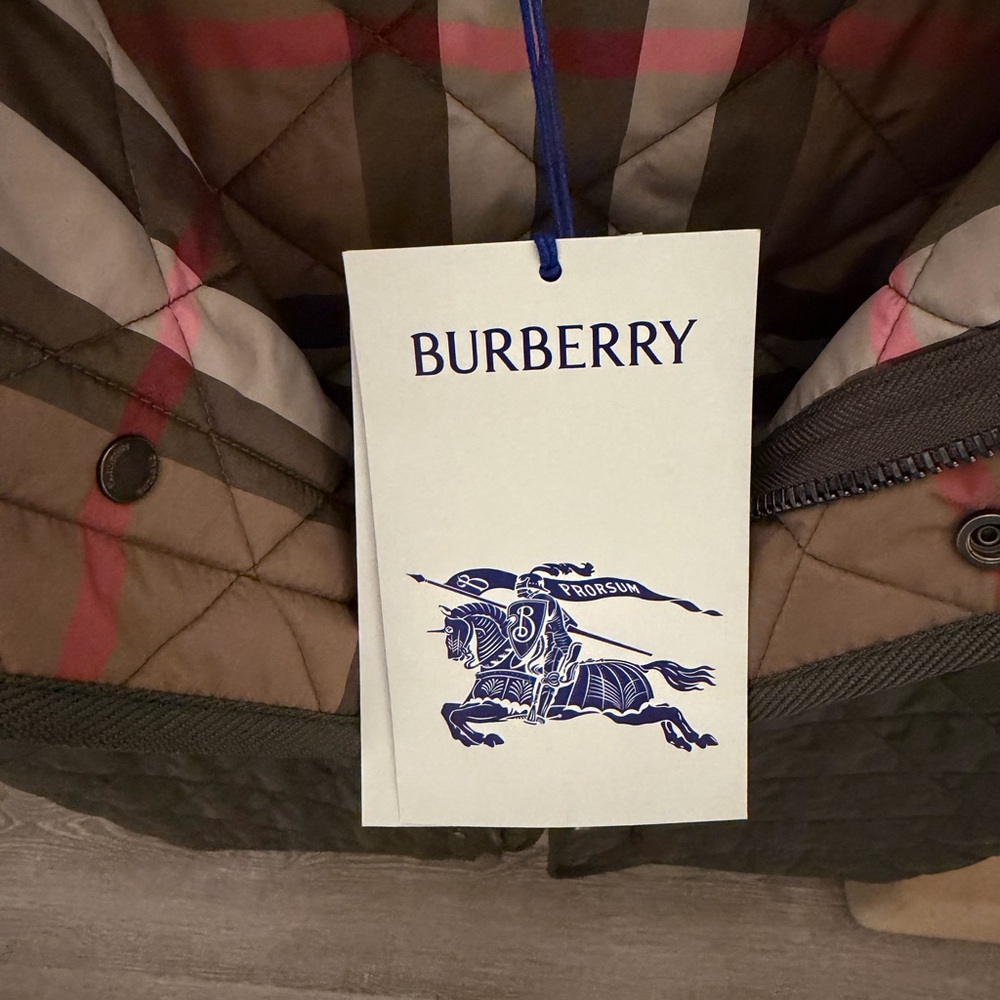 NWT Burberry Quilted Olive Green Vest - Picture 5 of 9